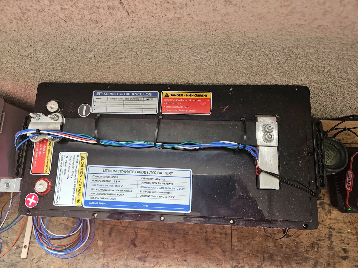 Remplacer 2 batteries au plomb par une batterie LTO