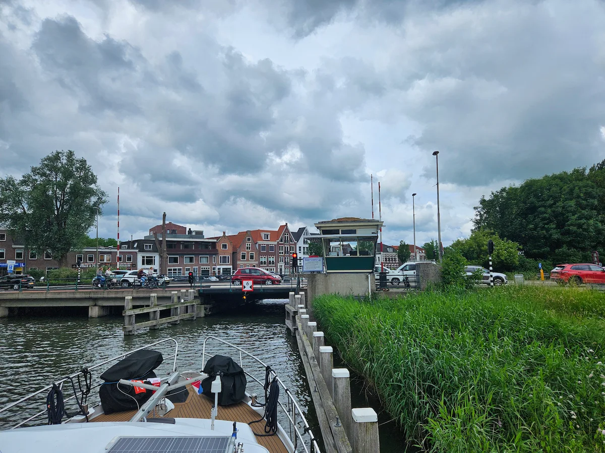 Entrée de Purmerend en bateau navigation Pays-Bas 2026