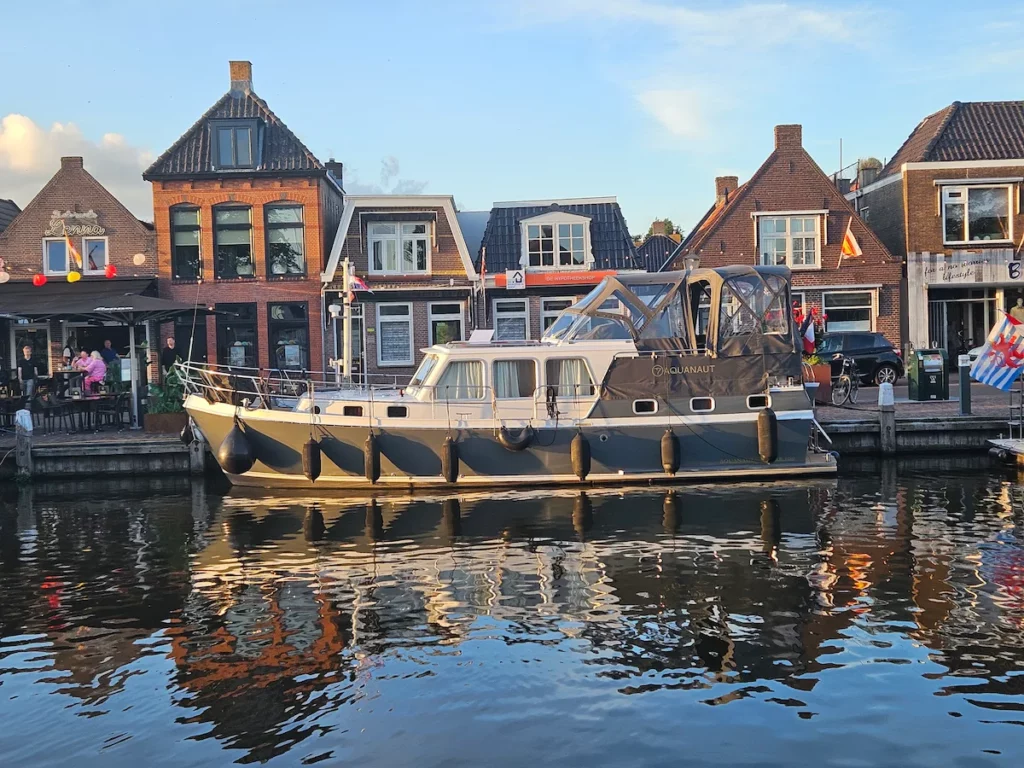 Dilamar à Medemblik Lemmer, escale en Frise