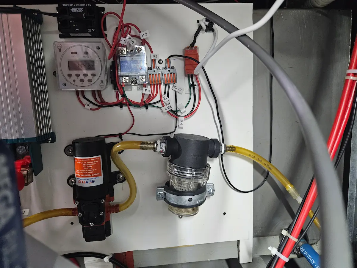 https://dilamar.ch/wp-content/uploads/2026/09/Detecteur-de-liquide-photoelectrique.webp